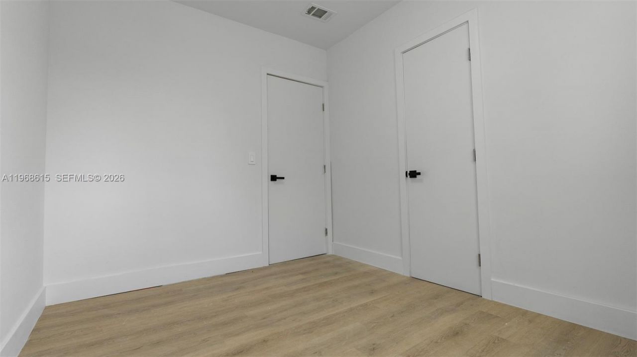 1735 NW 126th St, Miami, FL 33167 Photo