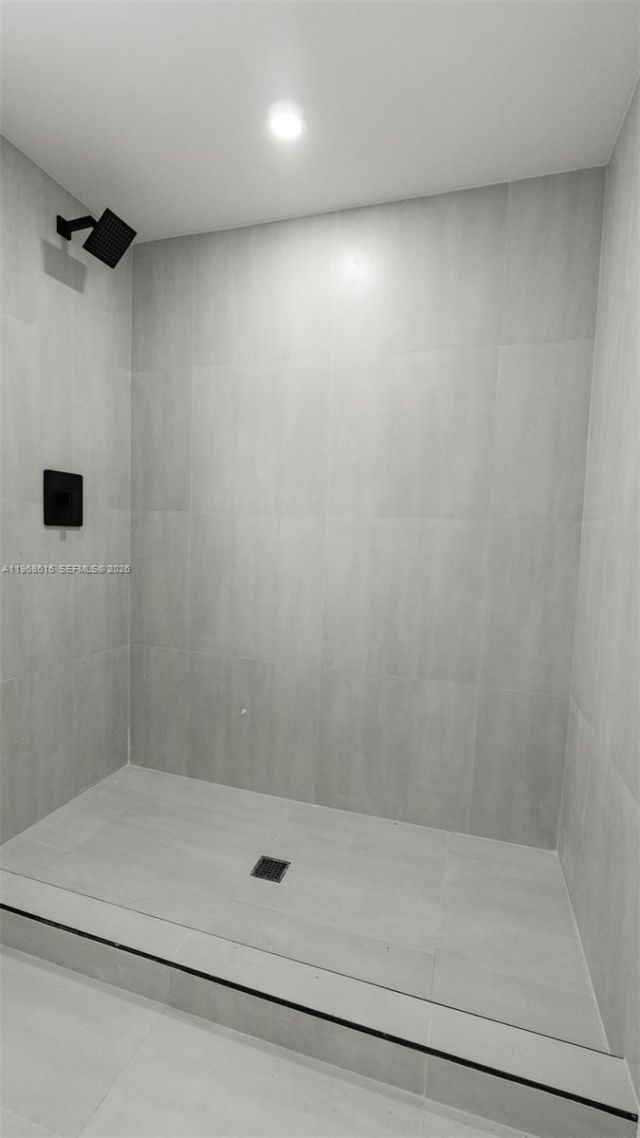 1735 NW 126th St, Miami, FL 33167 Photo