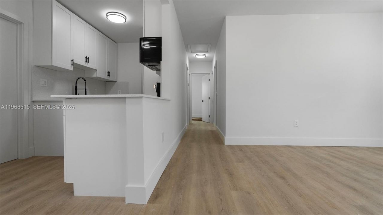 1735 NW 126th St, Miami, FL 33167 Photo