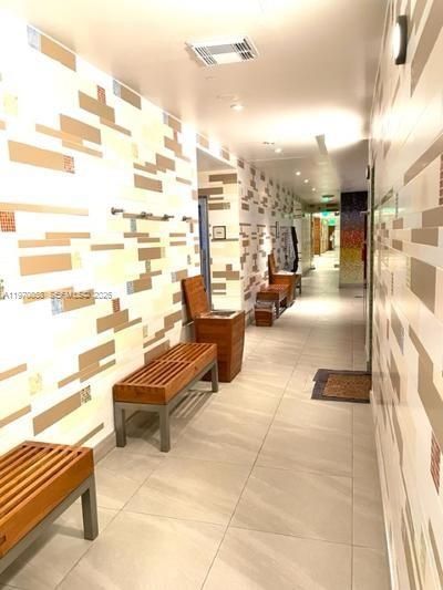 6801 Collins Ave, Unit 209, Miami Beach, FL 33141 Photo