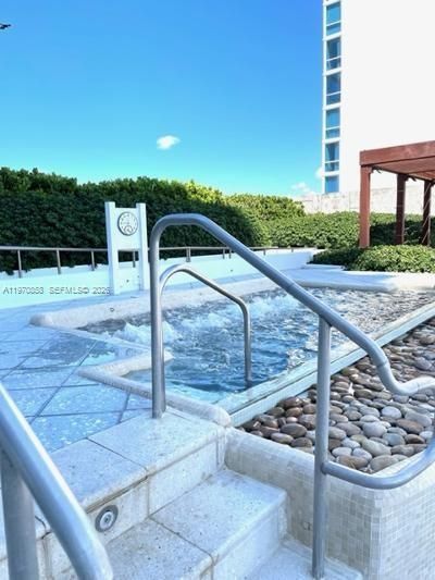 6801 Collins Ave, Unit 209, Miami Beach, FL 33141 Photo
