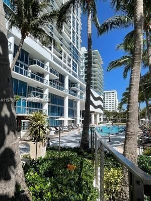 6801 Collins Ave, Unit 209, Miami Beach, FL 33141 Photo