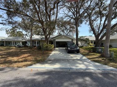 6408 PINE MEADOWS DRIVE , SPRING HILL, FL 34606
