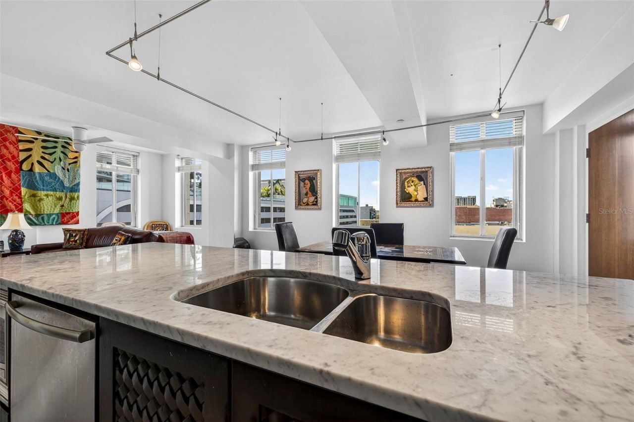 405 Central Avenue, Unit 600, Saint Petersburg, FL 33701 Photo