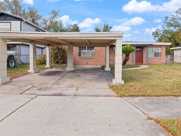 6206 N LOIS AVENUE, TAMPA, FL 33614