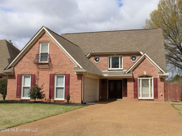 8049 Montrose Drive, Olive Branch, MS 38654