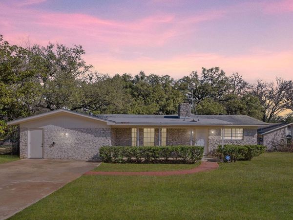 6105 Oakclaire DR, Austin, TX 78735