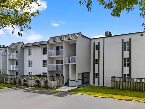 5020 NW 79th Ave, Unit 303, Doral, FL 33166