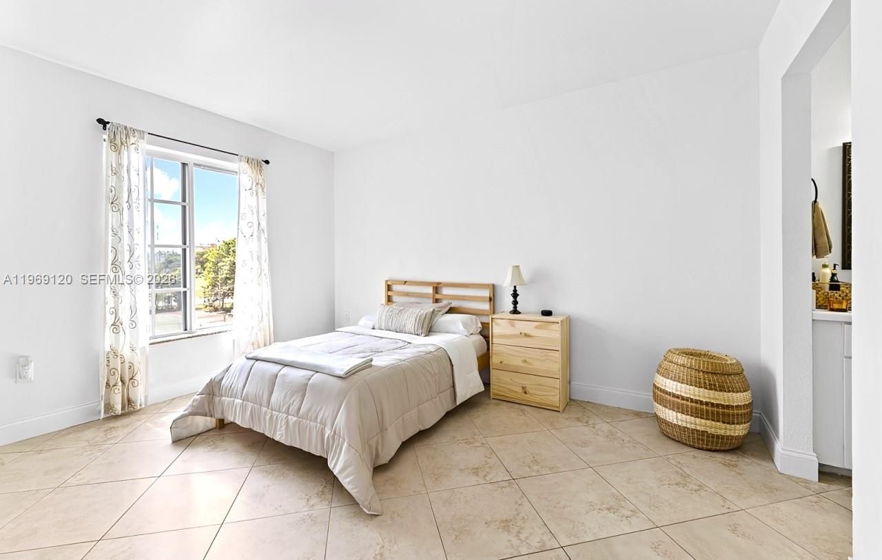 5020 NW 79th Ave , Unit 303, Doral, FL 33166 Photo