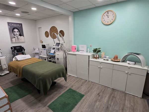 7245 SW 57th CT, South Miami, FL 33143