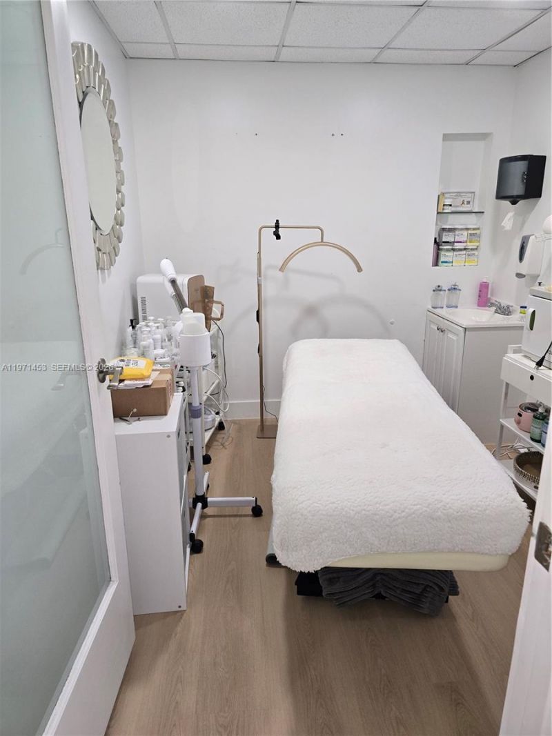 7245 SW 57th Ct, South Miami, FL 33143 Photo