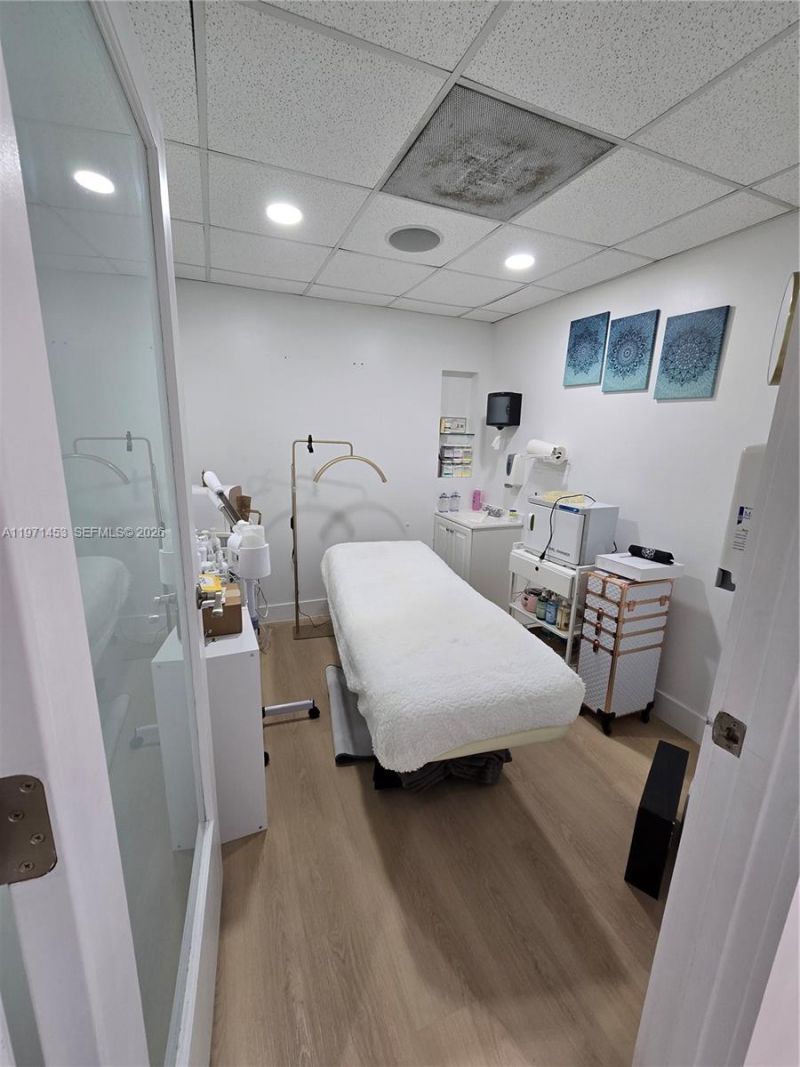 7245 SW 57th Ct, South Miami, FL 33143 Photo