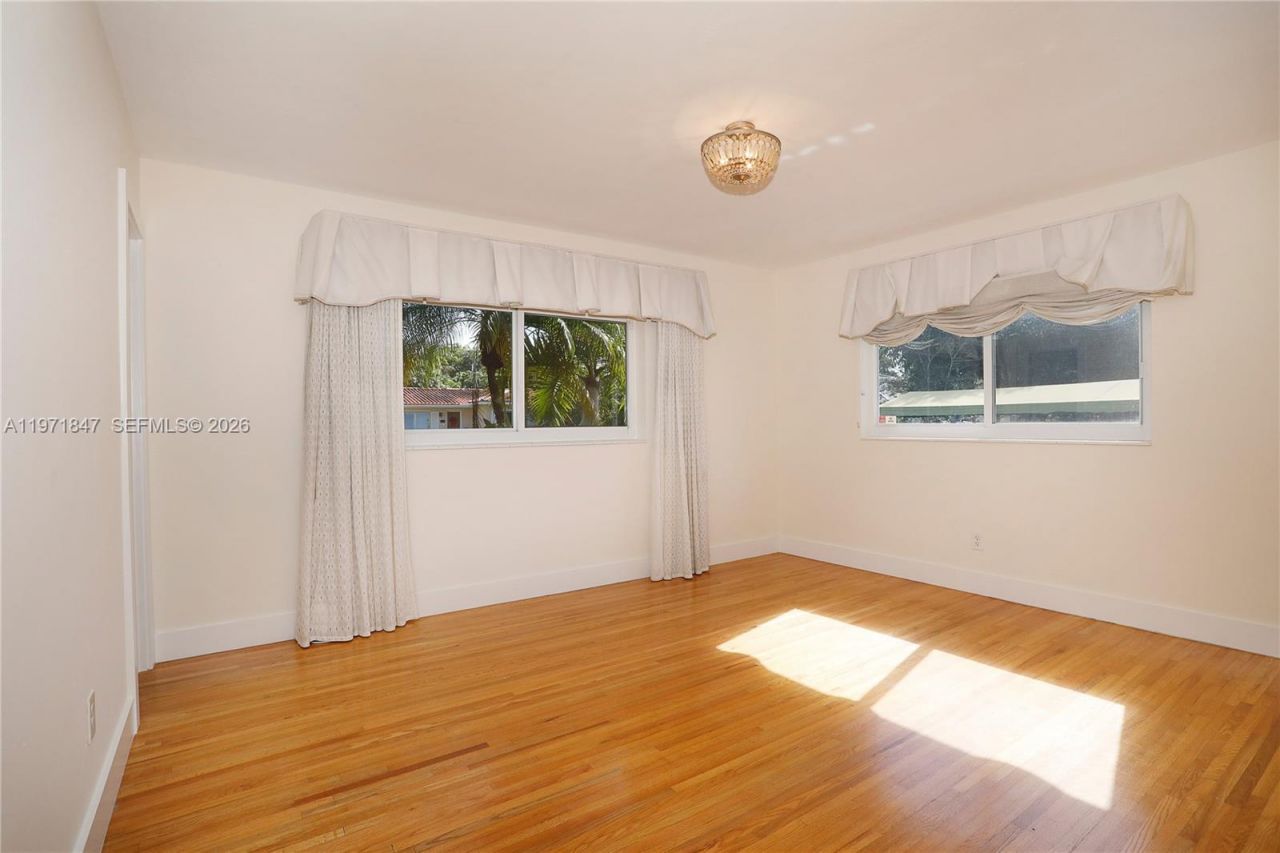 8300 SW 61st Ave, South Miami, FL 33143 Photo