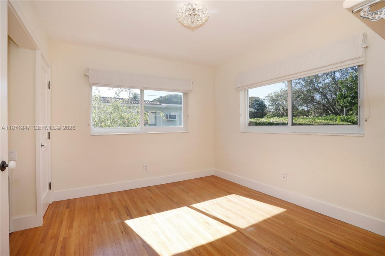 8300 SW 61st Ave, South Miami, FL 33143 Photo