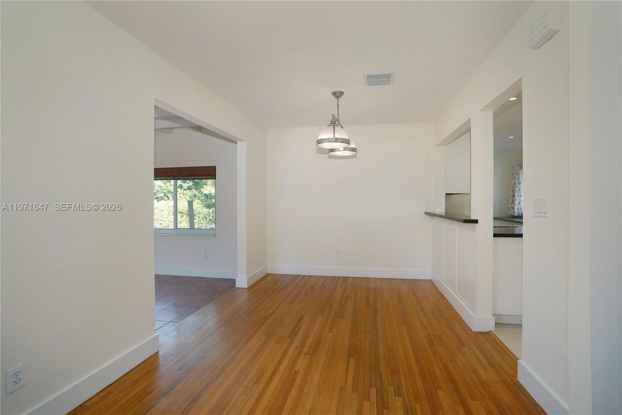 8300 SW 61st Ave, South Miami, FL 33143 Photo