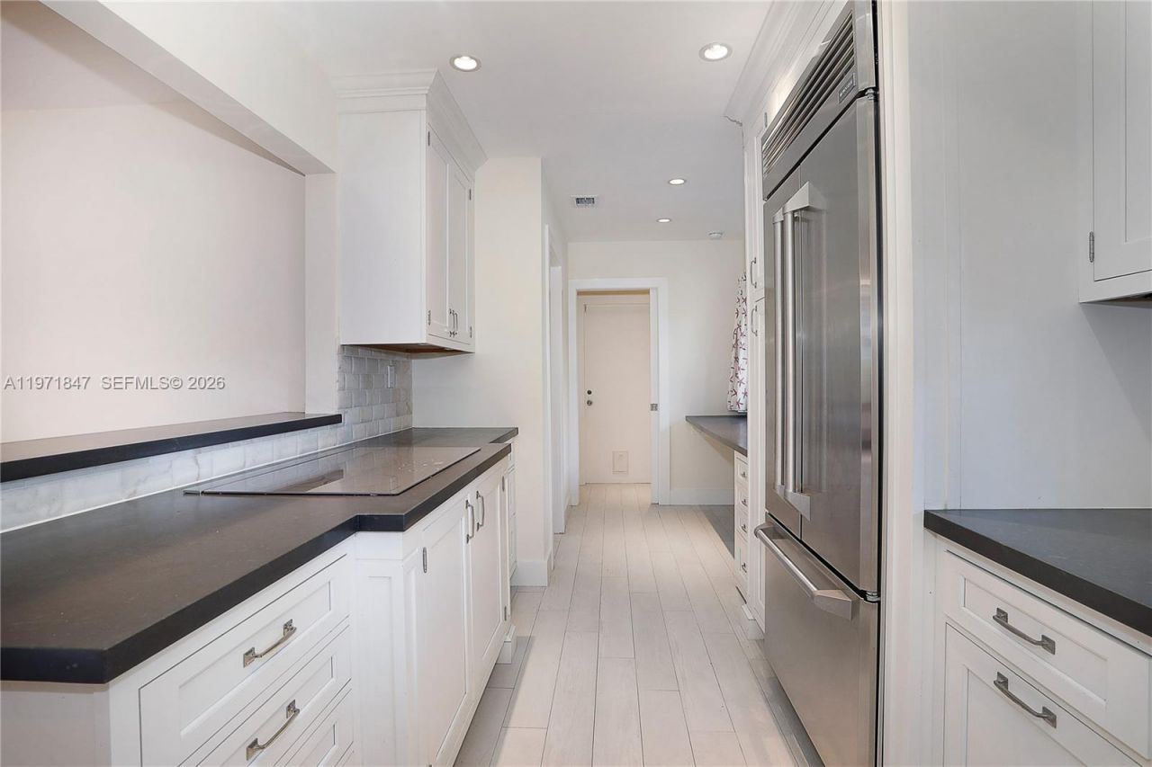 8300 SW 61st Ave, South Miami, FL 33143 Photo