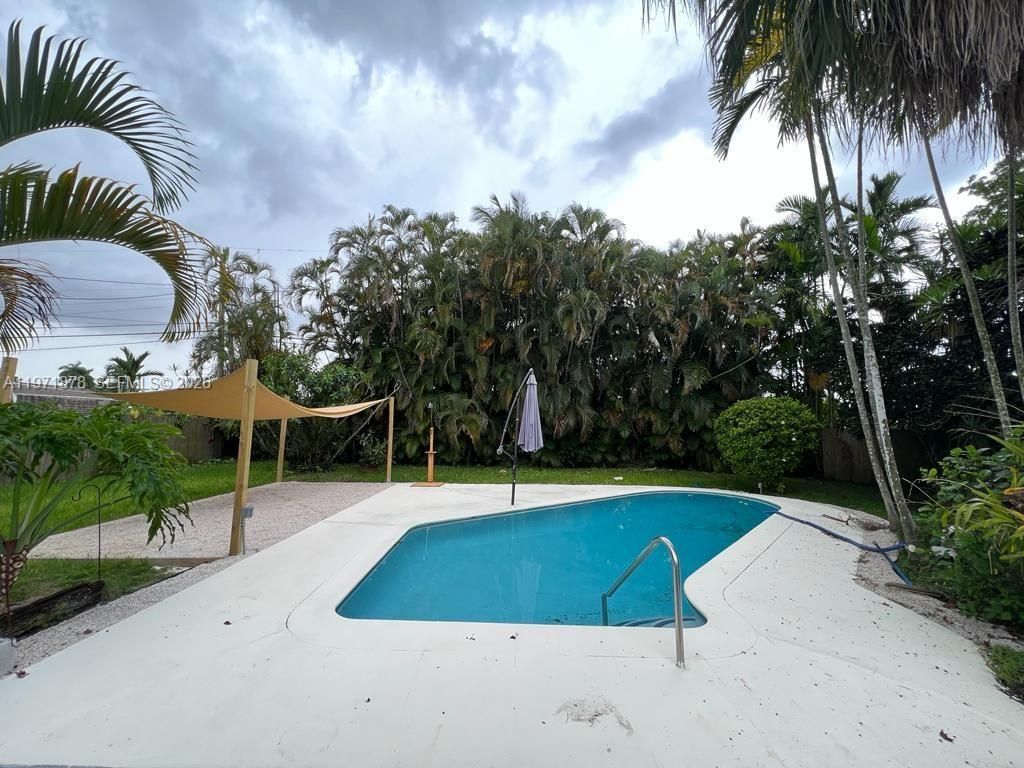 14825 Garden Dr , Miami, FL 33168 Photo