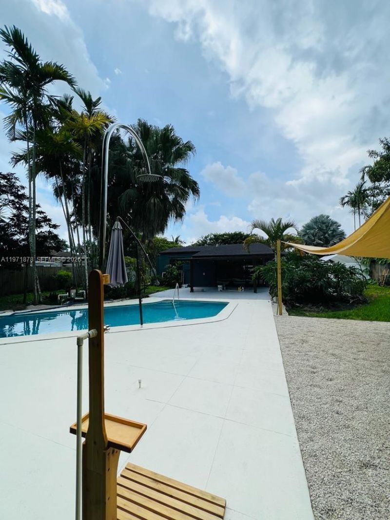 14825 Garden Dr , Miami, FL 33168 Photo