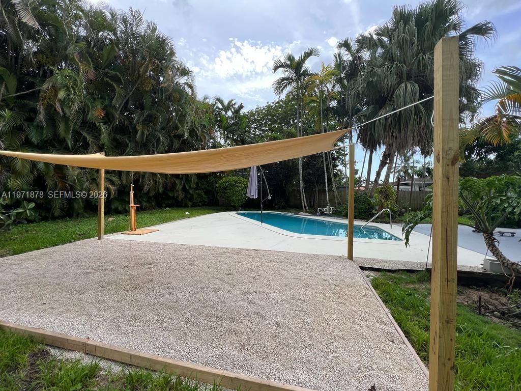 14825 Garden Dr , Miami, FL 33168 Photo