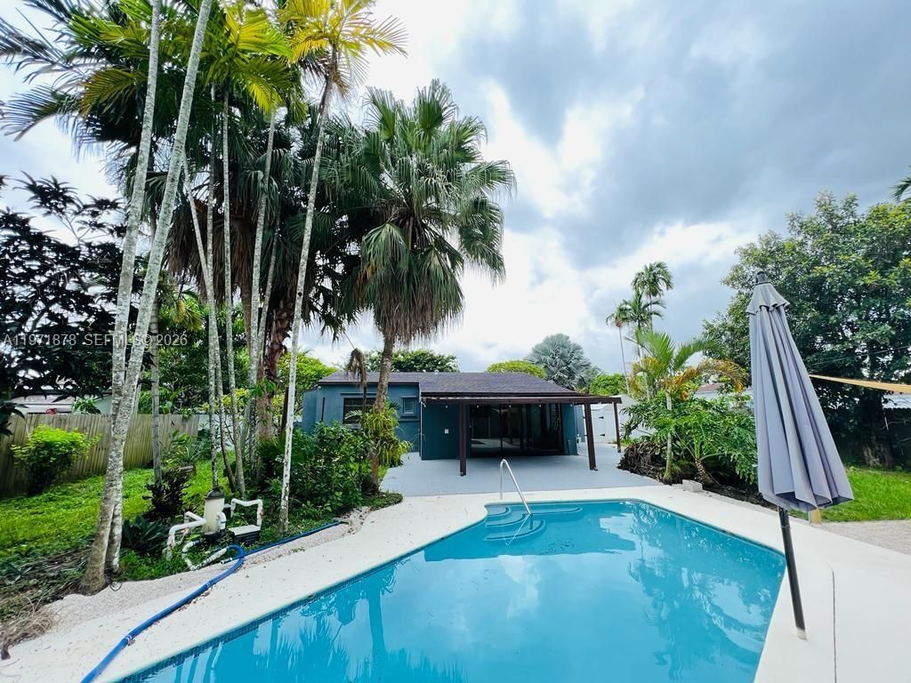 14825 Garden Dr , Miami, FL 33168 Photo