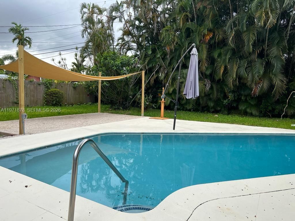 14825 Garden Dr , Miami, FL 33168 Photo