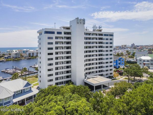 1080 Saint Joseph Street, Unit Apt 2b, Carolina Beach, NC 28428