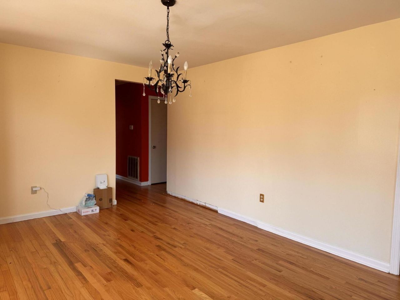 5304 Eileen Street Photo 4