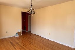 5304 Eileen Street photo 4