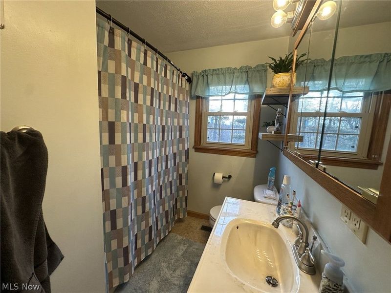 53562 High Ridge Road, Bridgeport, OH 43912 Photo 13