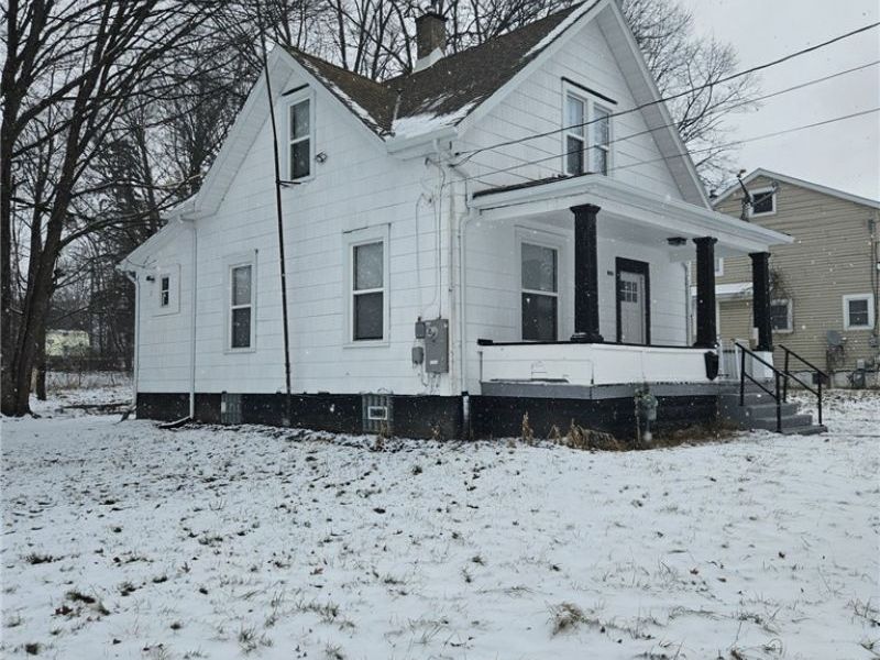 1003 Sherlock Place NE, Canton, OH 44714 Photo 2