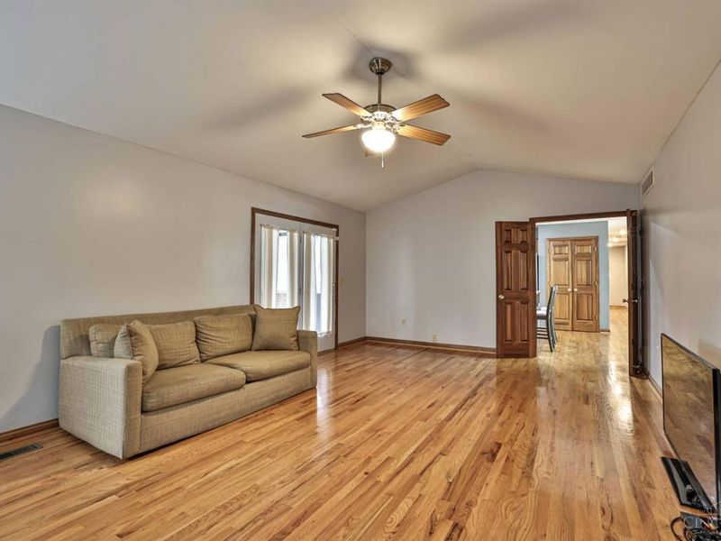 30 Stablegate Court, Fairfield, OH 45014 Photo 9