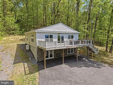 500 DELICIOUS ROAD, LINDEN, VA 22642