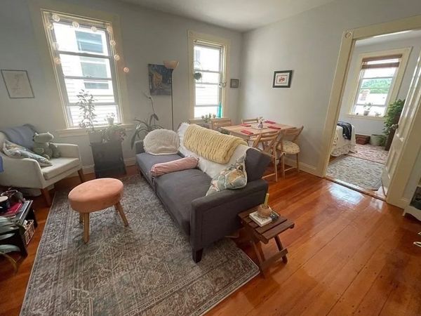 787 Boylston St, Unit 3, Brookline, MA 02467