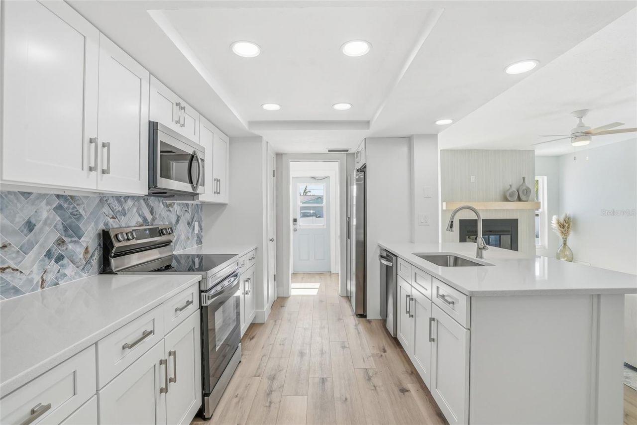 5708 Bayshore Drive, Seminole, FL 33772 Photo