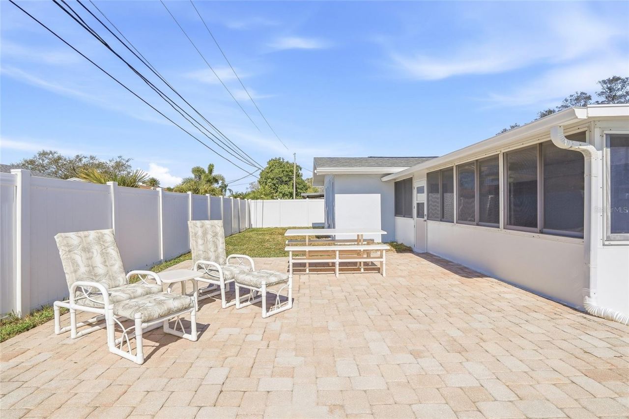 5708 Bayshore Drive, Seminole, FL 33772 Photo