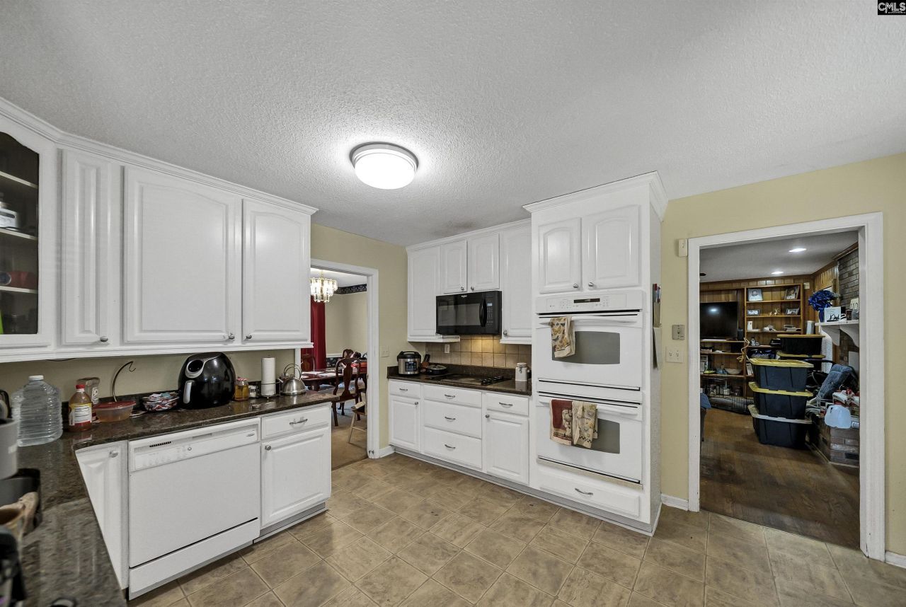 2431 Merry Wood Road Photo 18