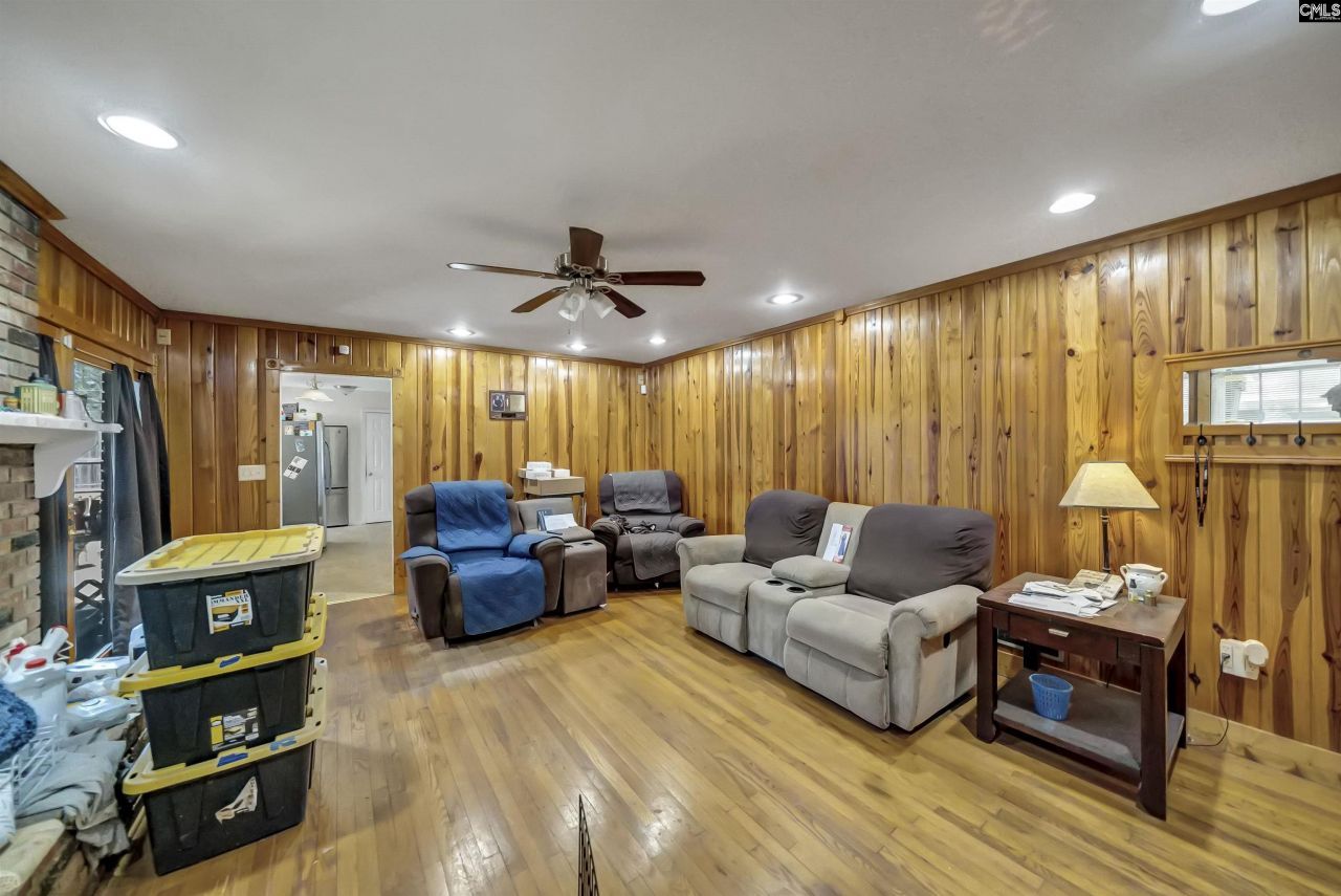 2431 Merry Wood Road Photo 22