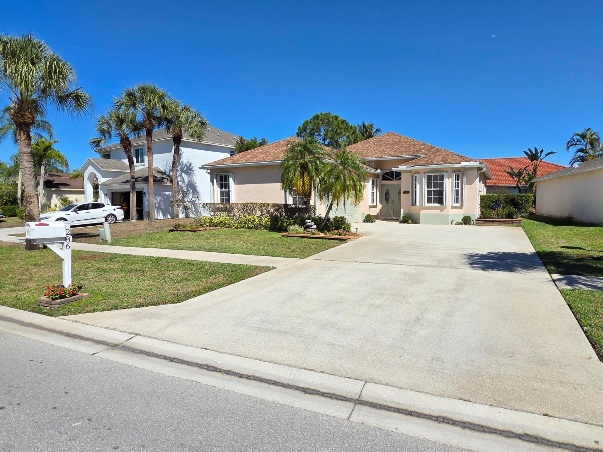 286 Saratoga Boulevard E, Royal Palm Beach, FL 33411 Photo
