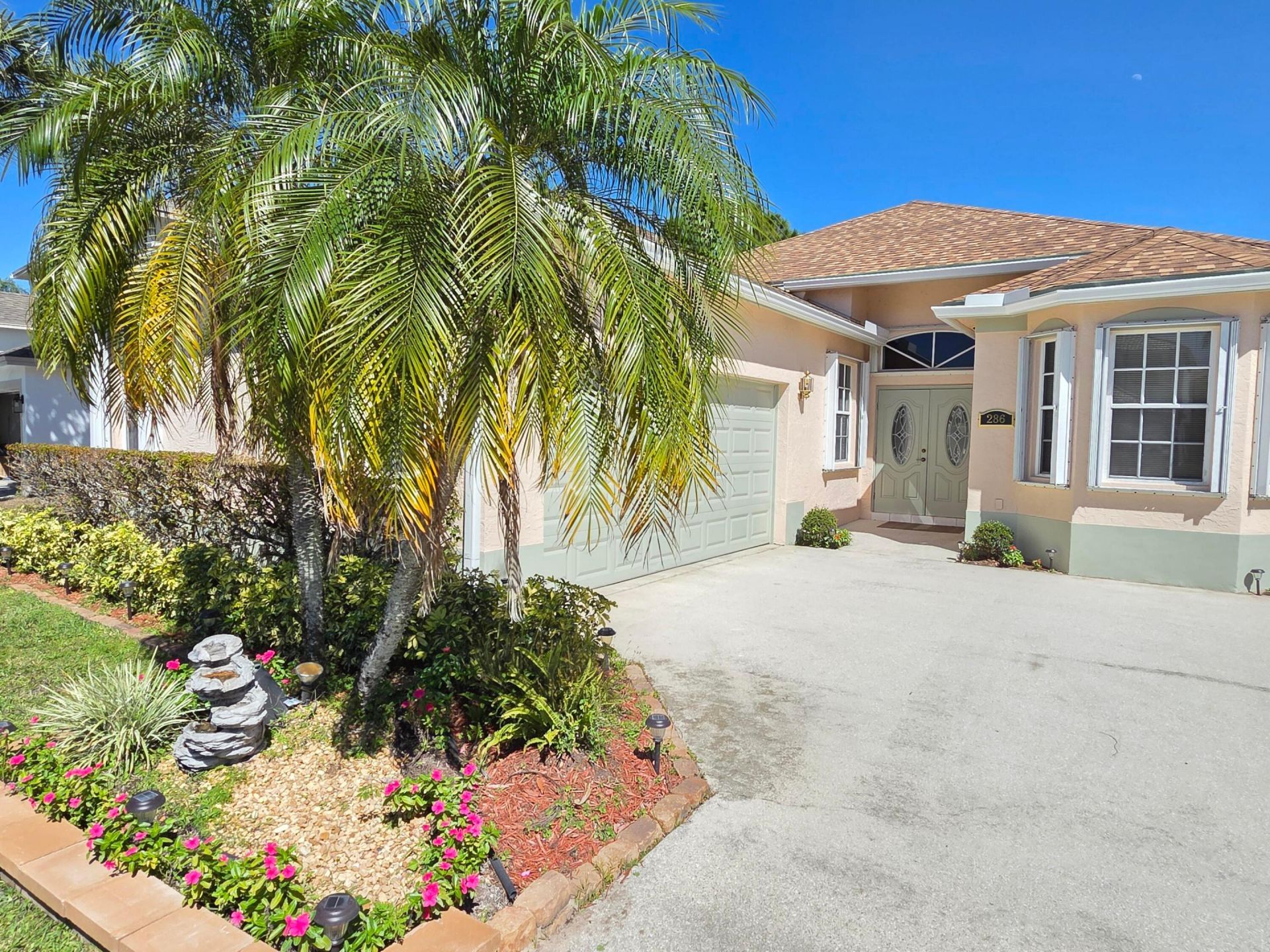 286 Saratoga Boulevard E, Royal Palm Beach, FL 33411 Photo
