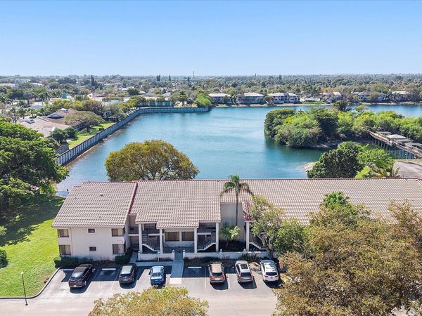 3100 NW 46th St, Unit 203, Oakland Park, FL 33309