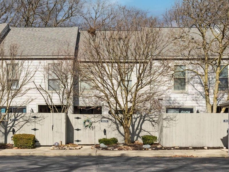 3172 Walden Ravines, Columbus, OH 43221 Photo 1