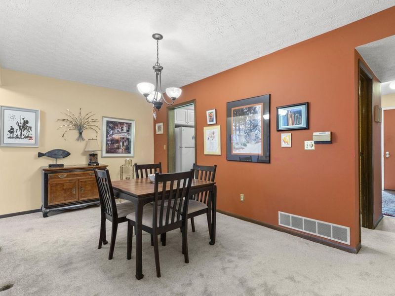 3172 Walden Ravines, Columbus, OH 43221 Photo 14