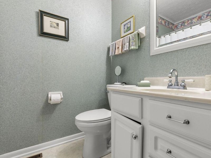 3172 Walden Ravines, Columbus, OH 43221 Photo 27