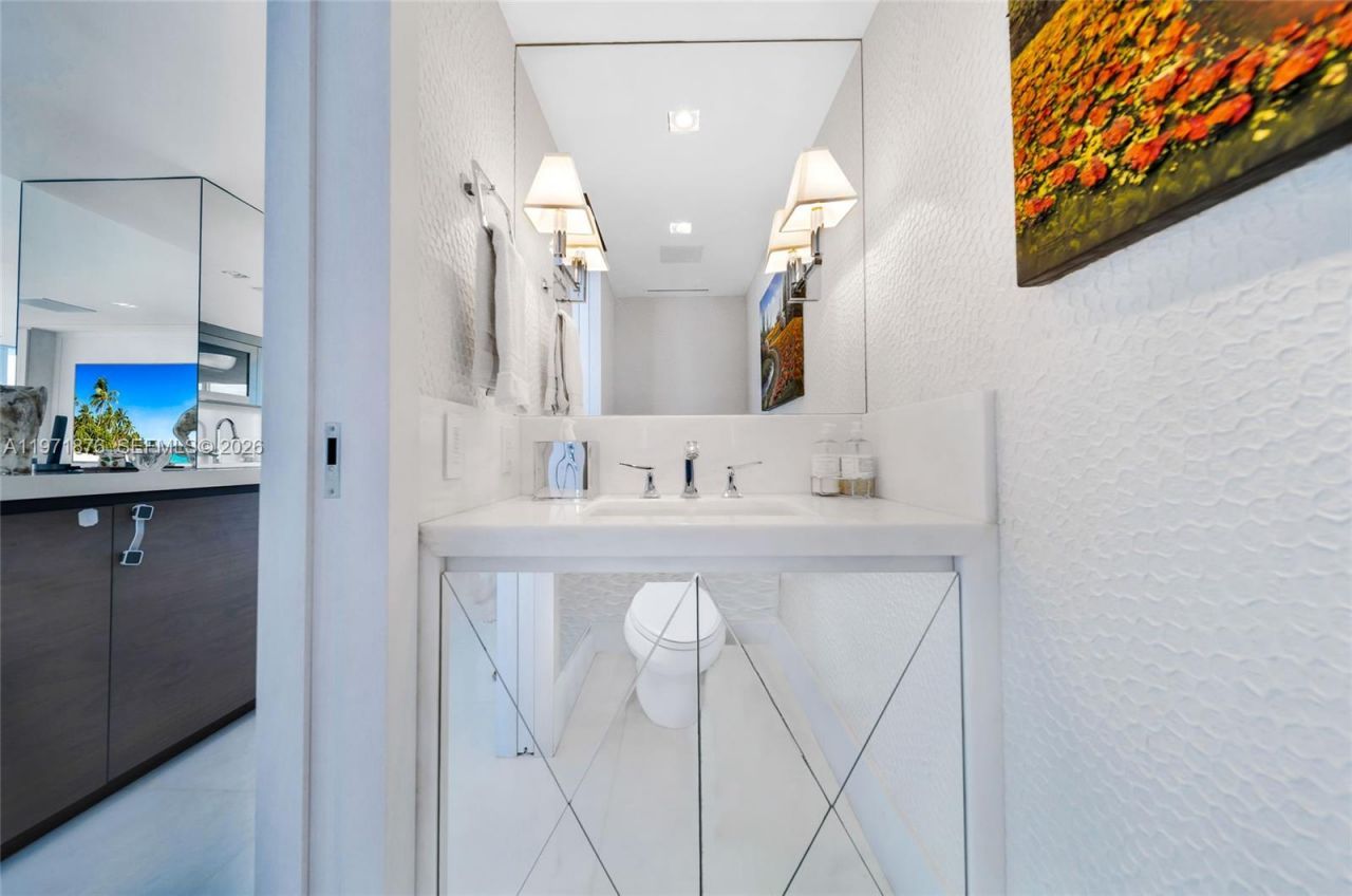 11 Island Ave , Unit 1511, Miami Beach, FL 33139 Photo