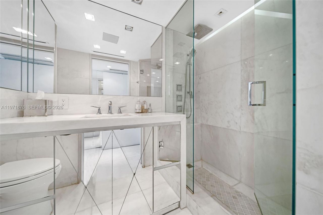 11 Island Ave , Unit 1511, Miami Beach, FL 33139 Photo