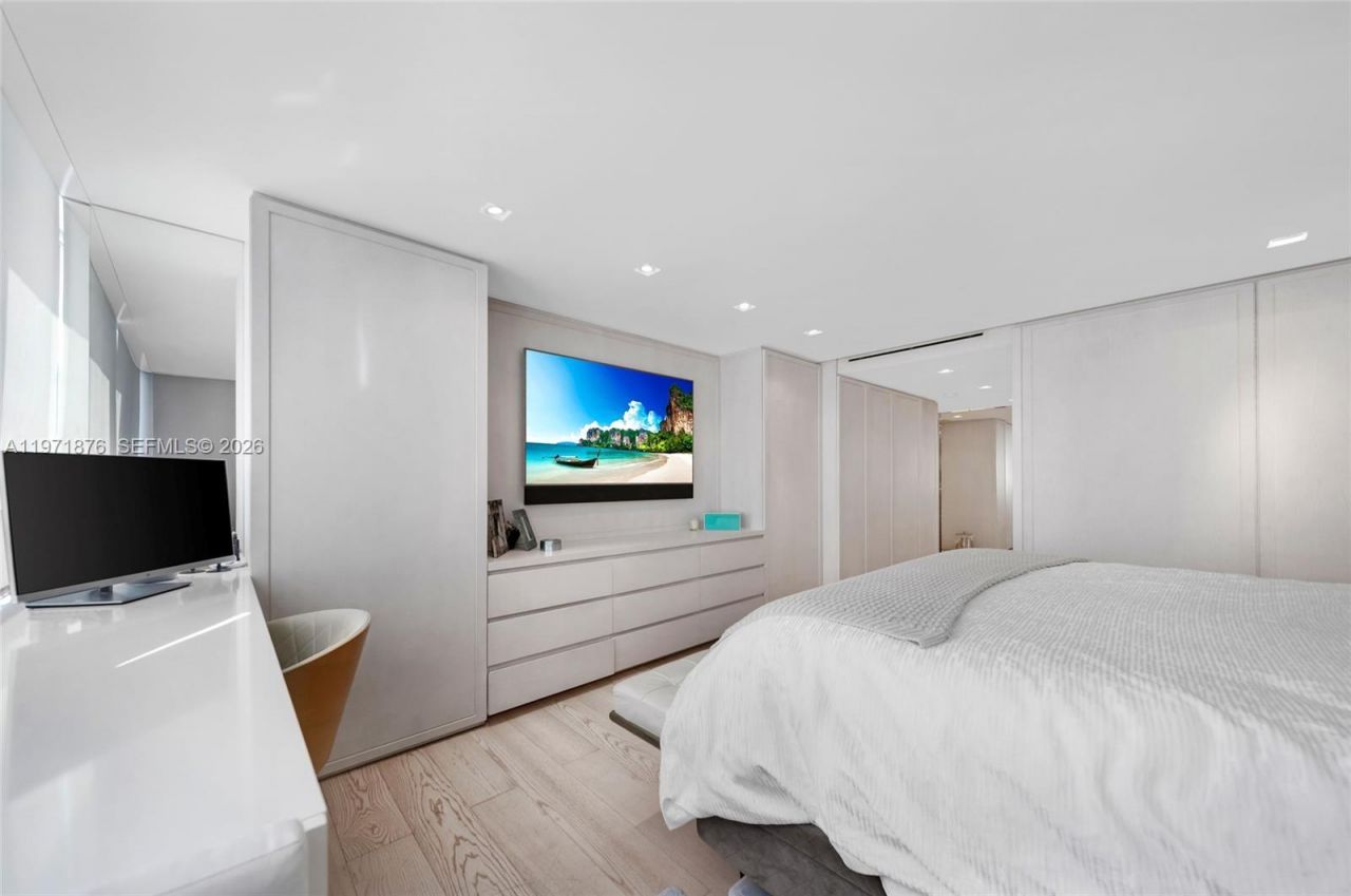 11 Island Ave , Unit 1511, Miami Beach, FL 33139 Photo