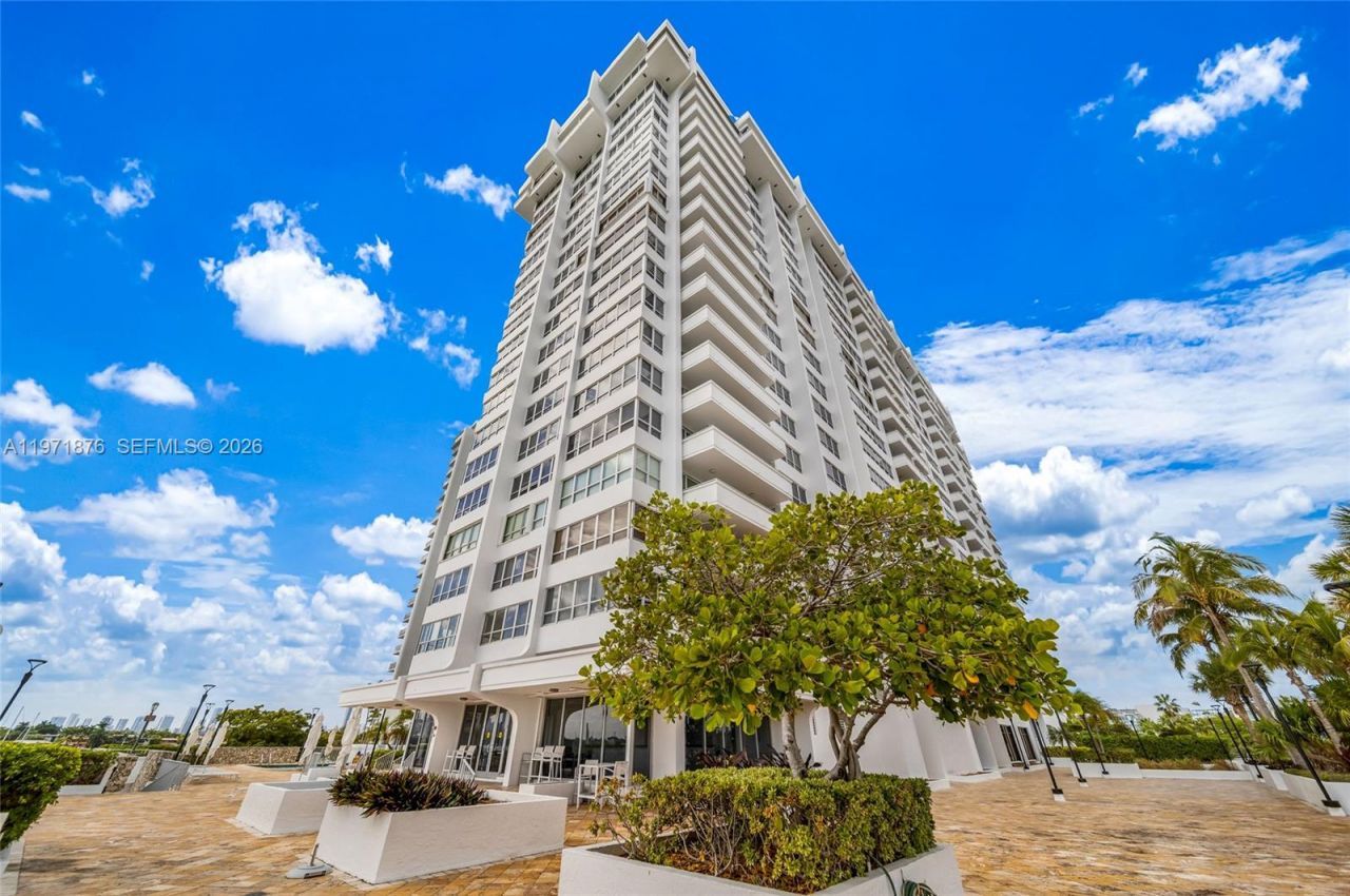 11 Island Ave , Unit 1511, Miami Beach, FL 33139 Photo