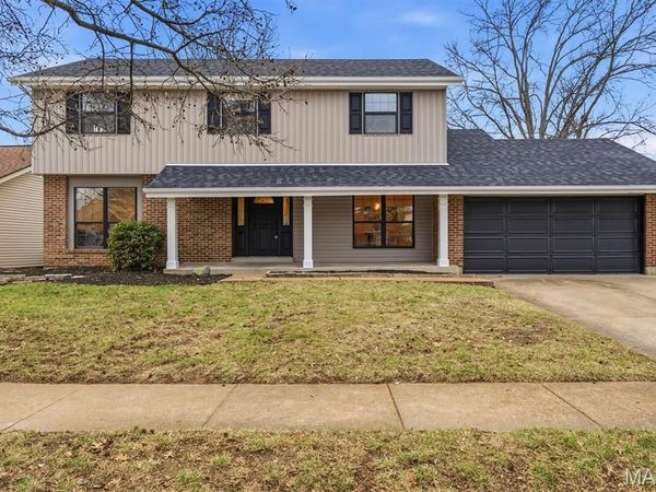 2319 Paradise Peak Circle, Wildwood, MO 63011