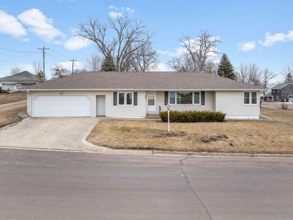 204 1st Street, Welcome, MN 56181