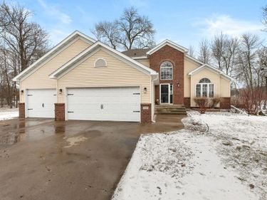 348 Pondview Lane, Saint Joseph, MN 56374